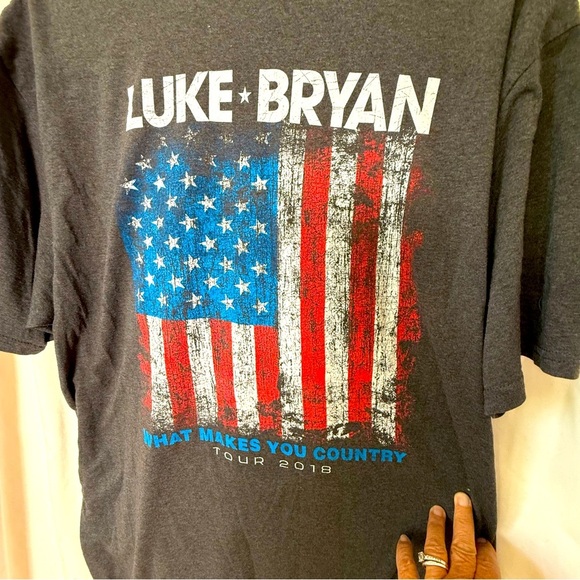 2018 Luke Bryan What Makes You Country Music Concert Tour T-Shirt USA Flag - Picture 3 of 6